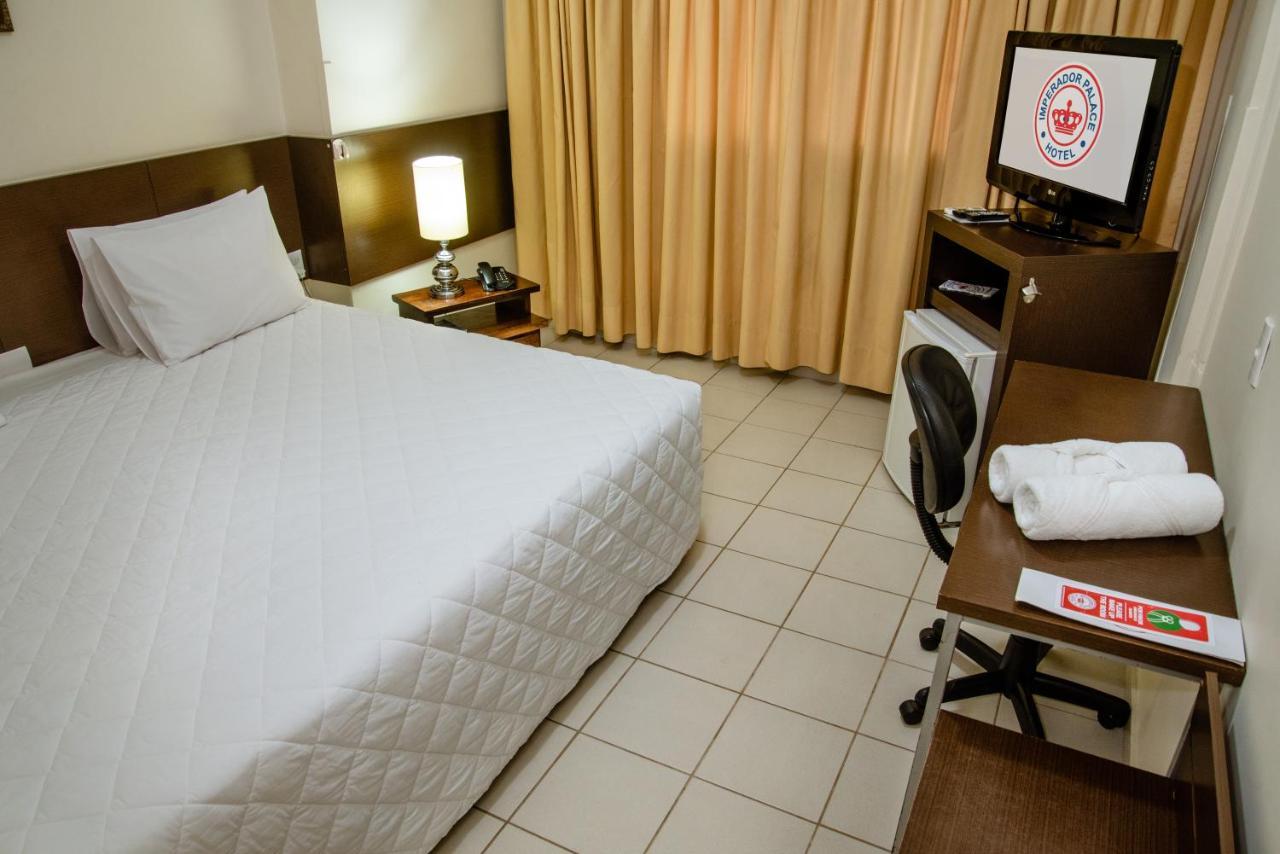 Imperador Palace Hotel Franca Extérieur photo