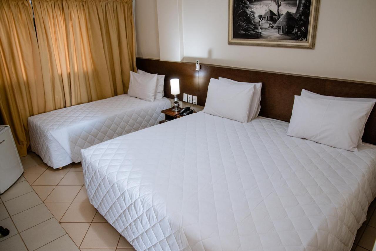 Imperador Palace Hotel Franca Extérieur photo