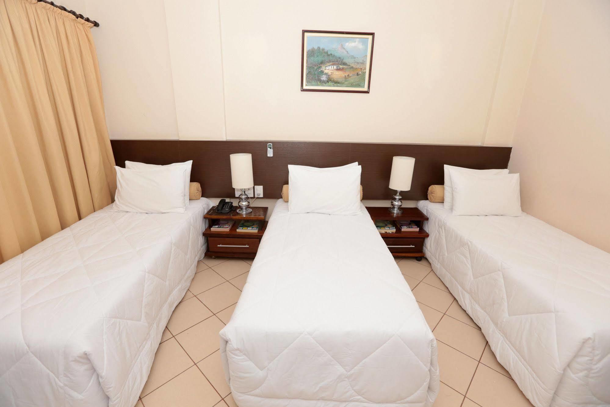 Imperador Palace Hotel Franca Extérieur photo